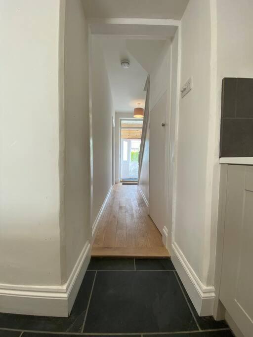Appartamento Beautiful 2 Bed End Terrace Victorian Town House Redruth Esterno foto